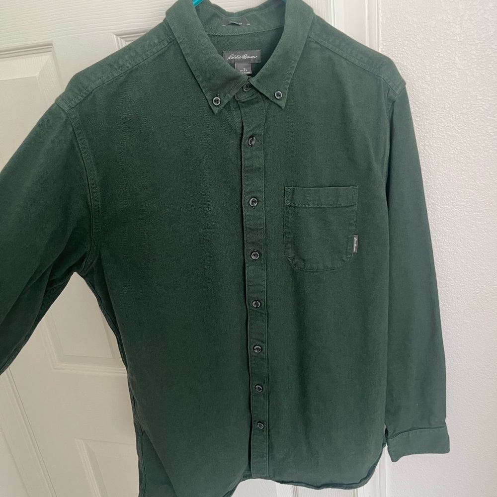 Eddie Bauer Men's Forest Green Button Down Shirt